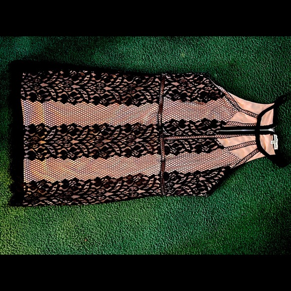 Dress - Picture 1 of 2